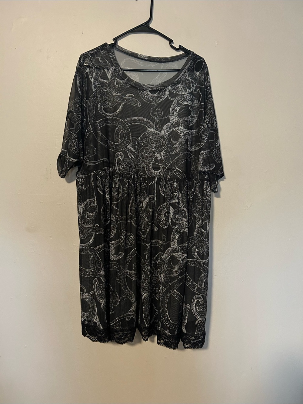 SHEIN Black Printed Short Sleeve Babydoll Dress